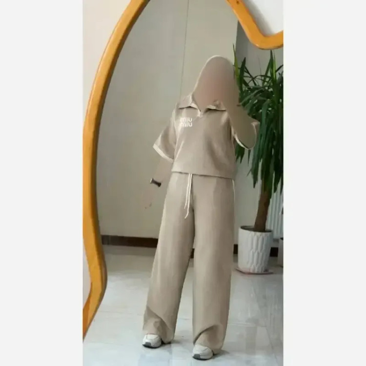 ست تیشرت شلوار زنانه میو میو مانلی جنس کارتیر پلاس سایز فری 38 تا 48 رنگ بندی متنوع